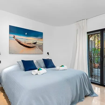 Huswell - Relax In Luxury At Stunning Seaside Calpe