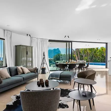 Huswell - Relax In Luxury At Stunning Seaside Holiday home *